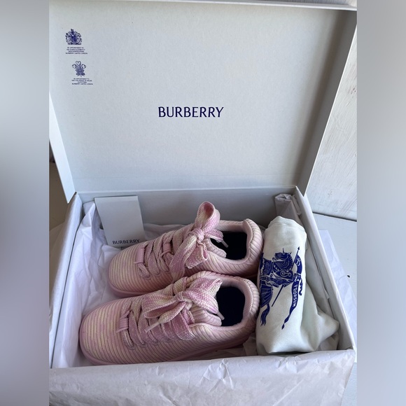 BURBERRY Knit Sneaker- Cameo 38 - Picture 4 of 12